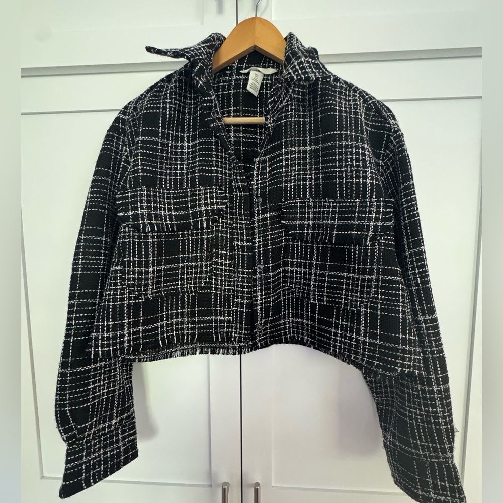 Women’s H&M Black and White Plaid Jacket/top size Small
